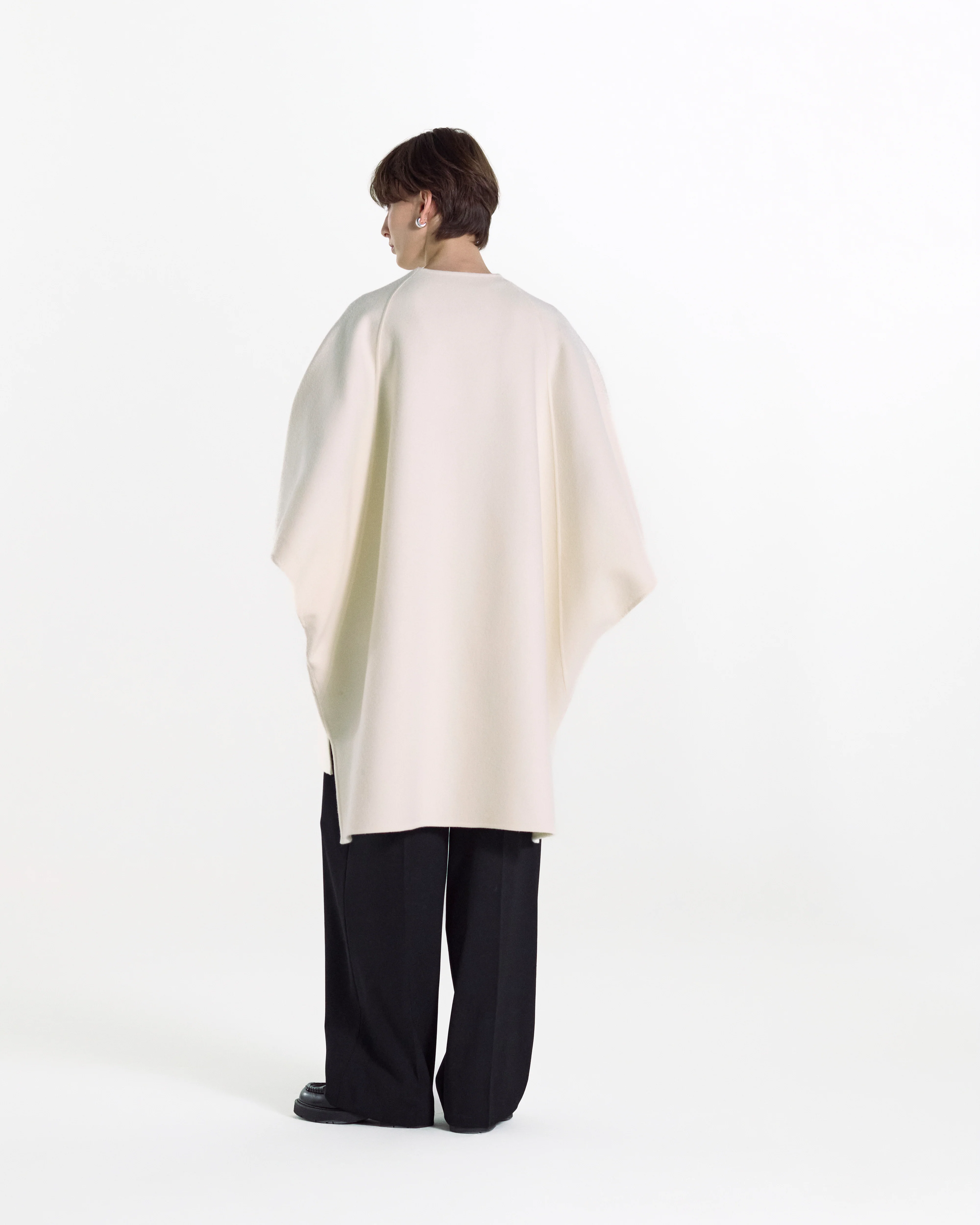 Sanquhar Wool Cape - Image 5