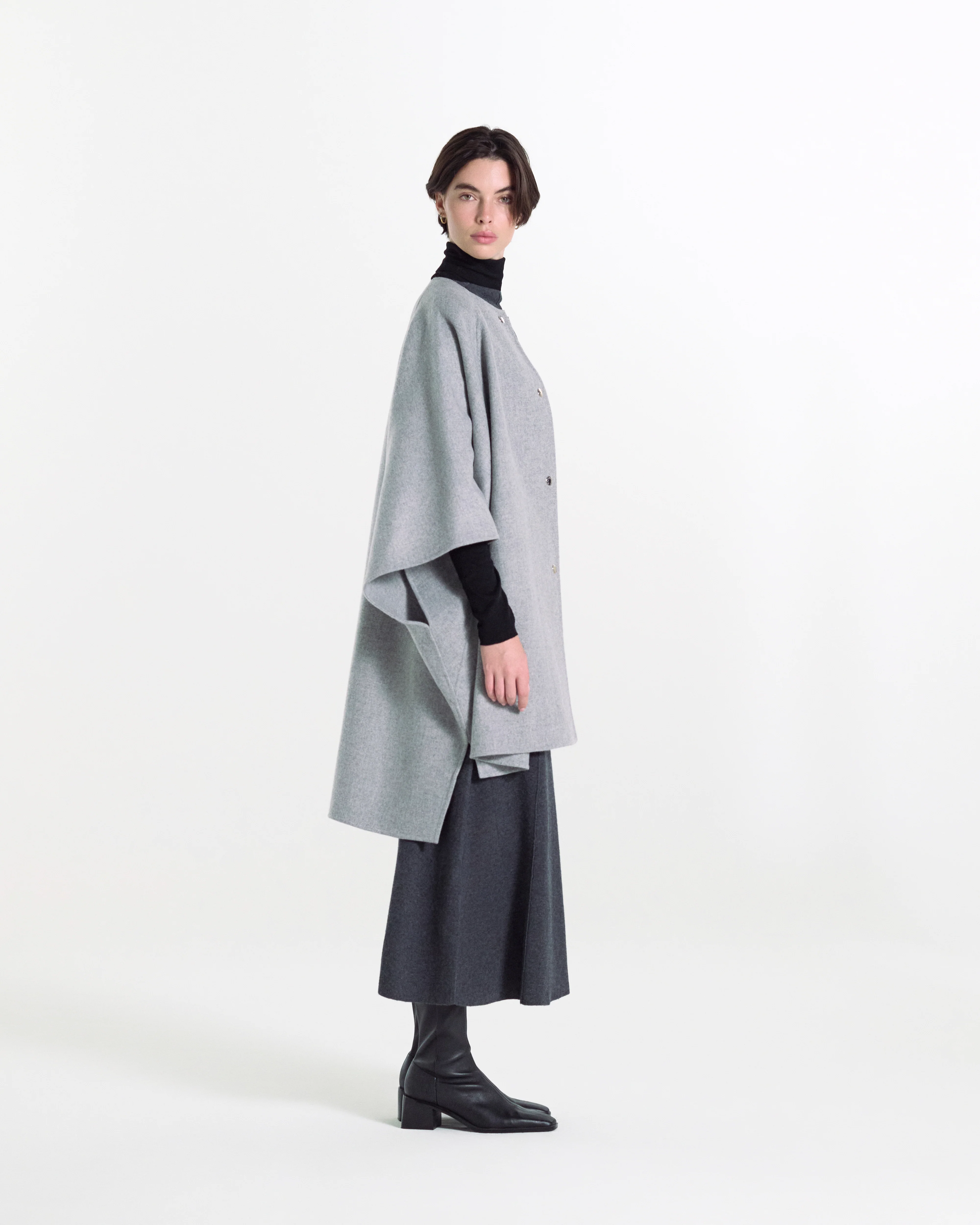 Sanquhar Wool Cape - Image 4