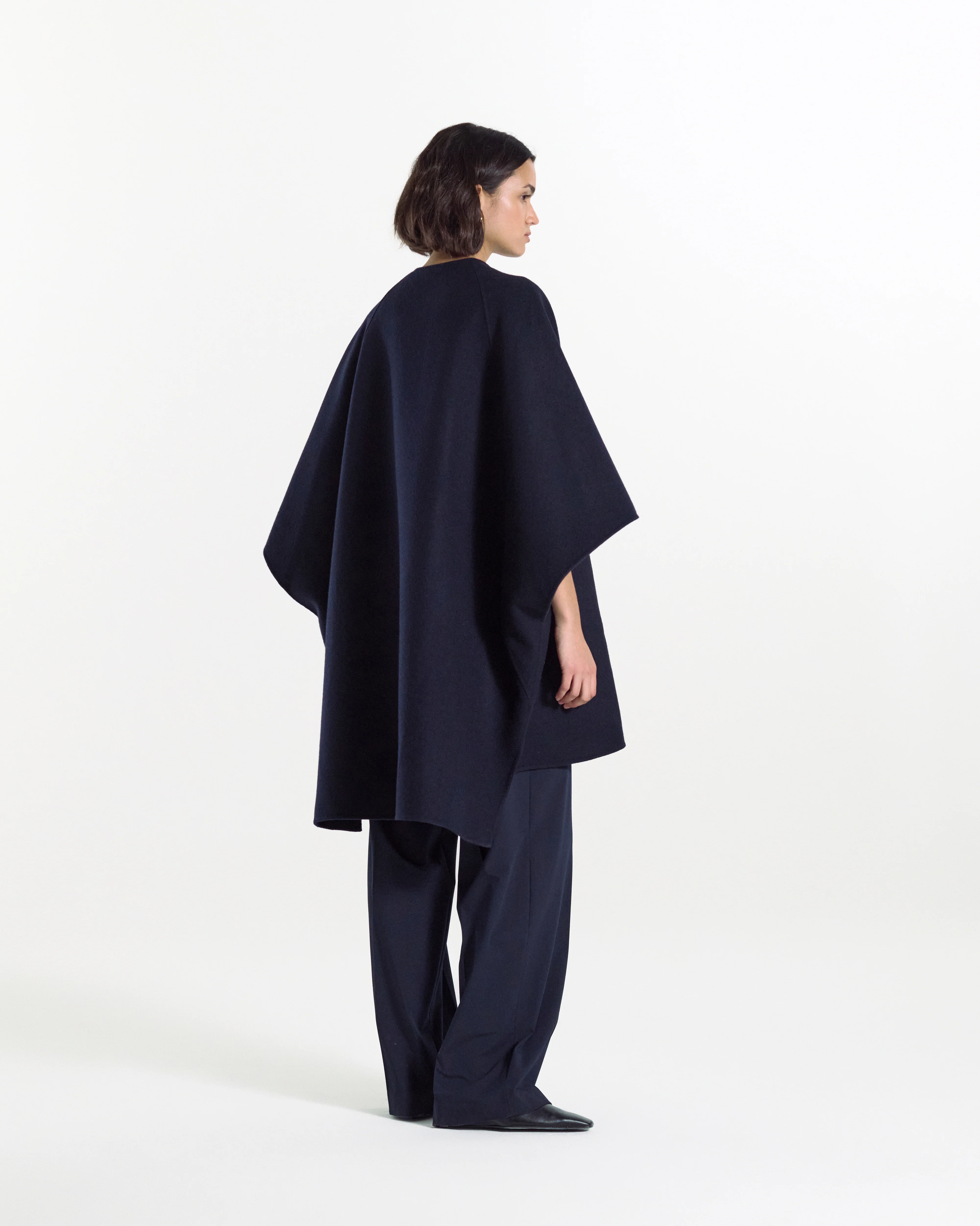 Sanquhar Wool Cape - Image 4